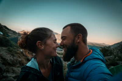 21+ Unbelievably Thoughtful Gifts for Hiking Couples